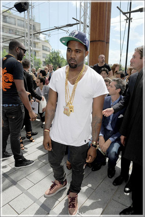 Kanye West Spotted in Louis Vuitton Don | ARROGNT EMPIRE + ar·ro·gnt em·pire